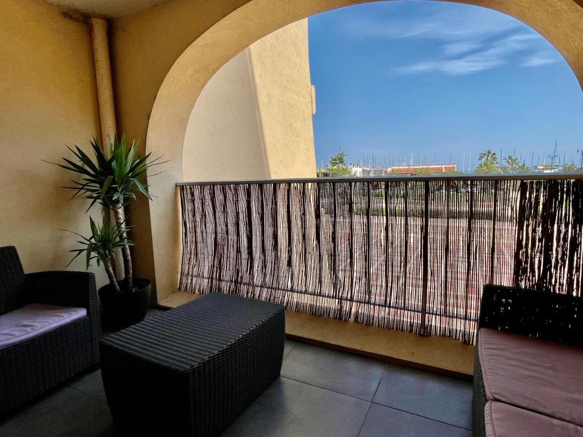 Le Port Confort Terrasse Clim Apartment *